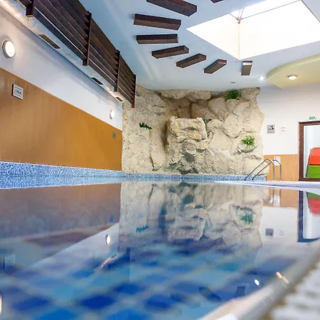 Sunrise Park - Free Wellness Apart-hotel 4*