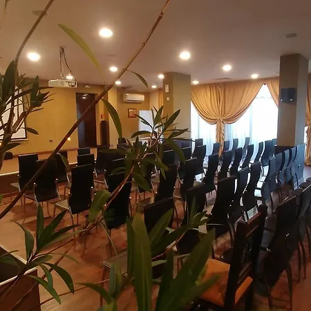 Sunrise Park - Free Wellness 公寓式酒店 4*