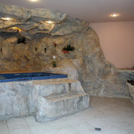 Aparthotel Sunrise Park Complex - Free Wellness
